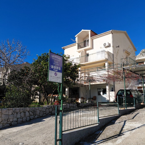 Sekulić apartman, Apartman Sekulić Gradac